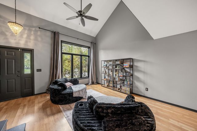 4815 Wistful Vista Drive, West Des Moines, IA 50265