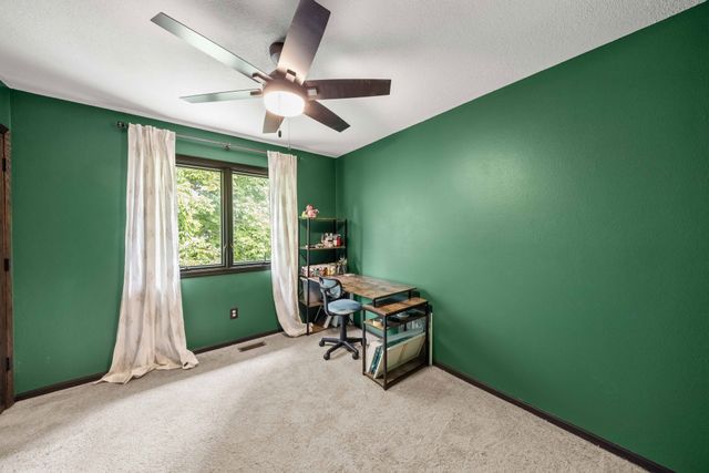 4815 Wistful Vista Drive, West Des Moines, IA 50265