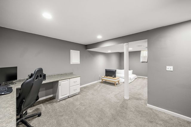 4815 Wistful Vista Drive, West Des Moines, IA 50265