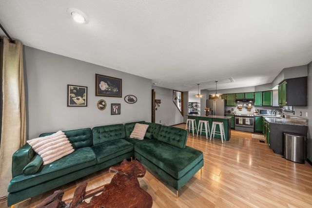 4815 Wistful Vista Drive, West Des Moines, IA 50265