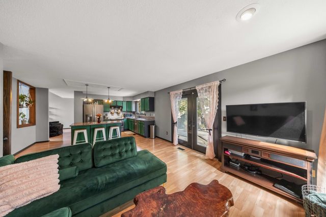 4815 Wistful Vista Drive, West Des Moines, IA 50265