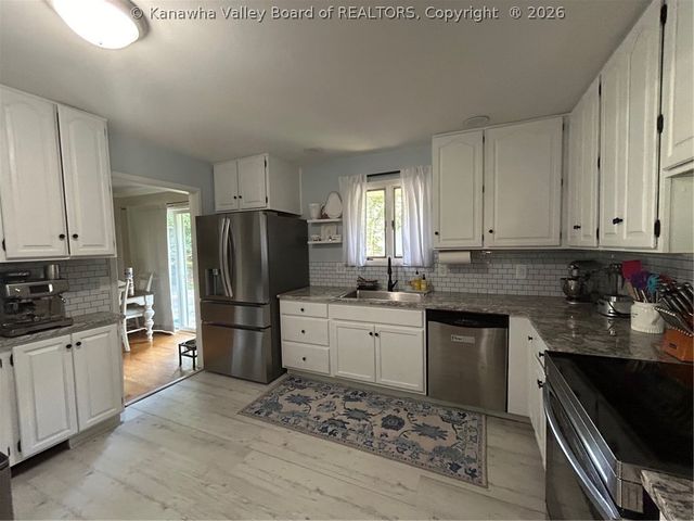 1501 Brentwood Road, Charleston, WV 25314