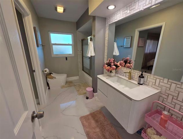 212 BAHIA VISTA DRIVE, Englewood, FL 34223