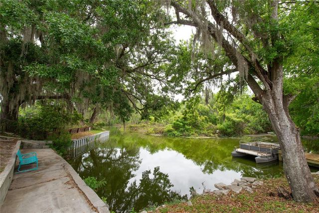 1934 BLUE LAKE DRIVE, Lakeland, FL 33801