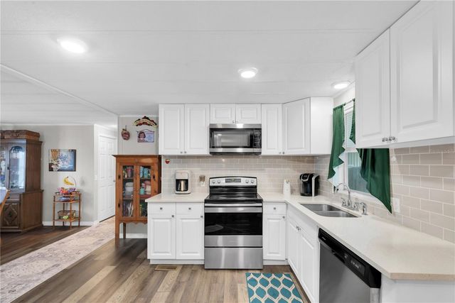 1934 BLUE LAKE DRIVE, Lakeland, FL 33801