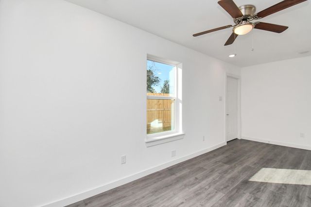 6317 Sandra Street, Houston, TX 77028