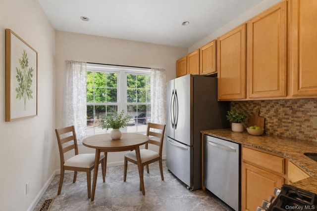 83 Kings Highway 7, New Rochelle, NY 10801