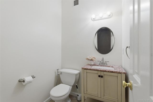 83 Kings Highway 7, New Rochelle, NY 10801
