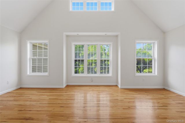 83 Kings Highway 7, New Rochelle, NY 10801