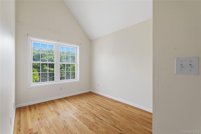 83 Kings Highway 7, New Rochelle, NY 10801