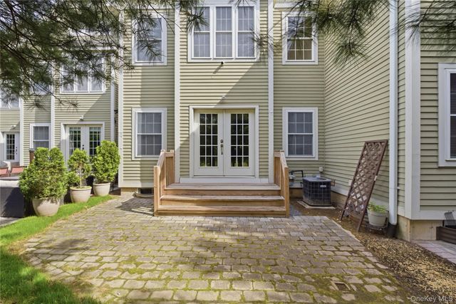 83 Kings Highway 7, New Rochelle, NY 10801