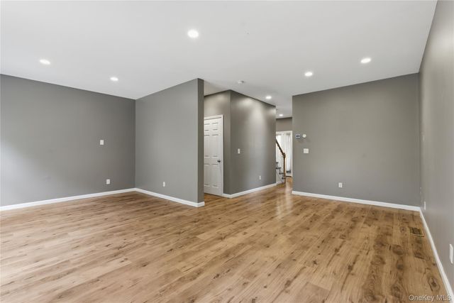 83 Kings Highway 7, New Rochelle, NY 10801