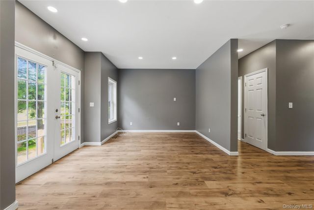 83 Kings Highway 7, New Rochelle, NY 10801