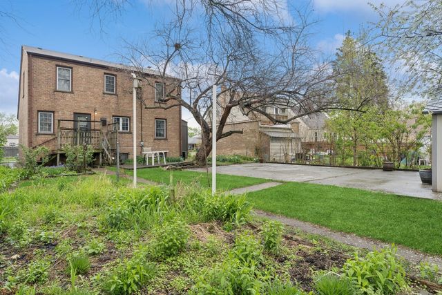 9317 S Spaulding Avenue, Evergreen Park, IL 60805