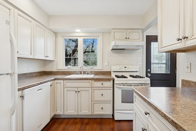 9317 S Spaulding Avenue, Evergreen Park, IL 60805
