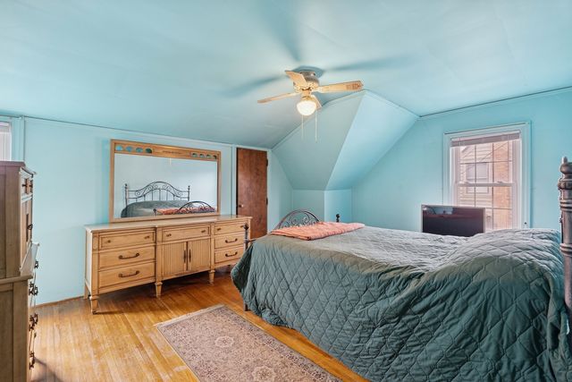 9317 S Spaulding Avenue, Evergreen Park, IL 60805