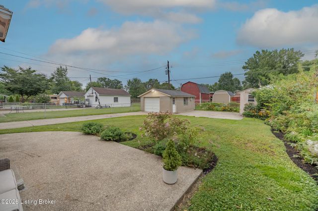 5613 W Southland Blvd, Louisville, KY 40214