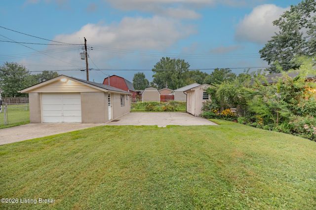 5613 W Southland Blvd, Louisville, KY 40214