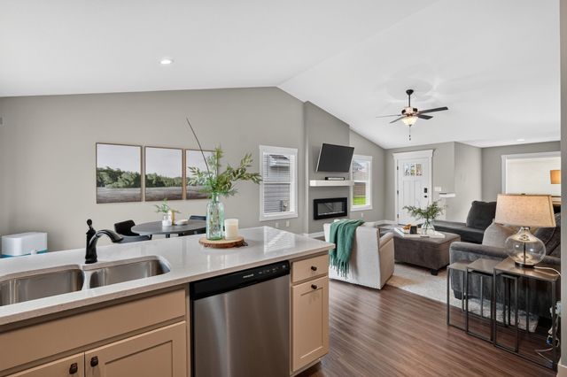 1913 NE Cypress Circle, Grimes, IA 50111