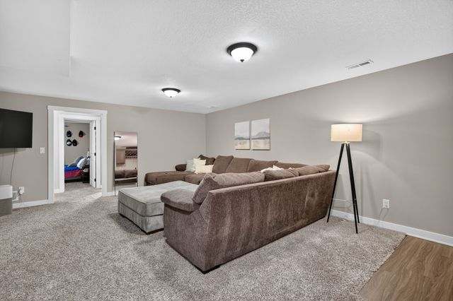 1913 NE Cypress Circle, Grimes, IA 50111
