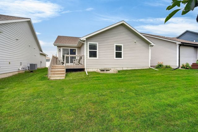 1913 NE Cypress Circle, Grimes, IA 50111