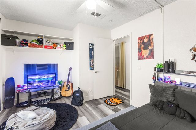 5581 Orchard Lane 150, Las Vegas, NV 89110