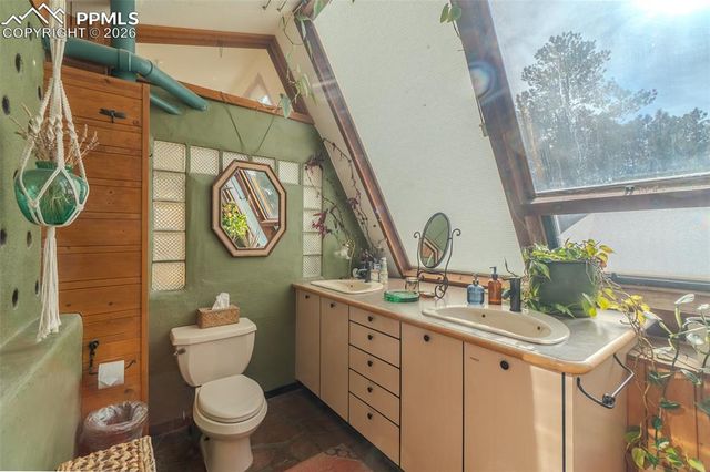 17160 Goshawk Road, Colorado Springs, CO 80908