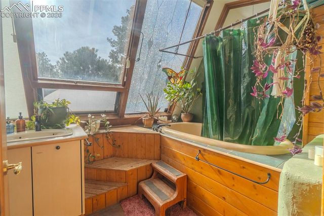 17160 Goshawk Road, Colorado Springs, CO 80908