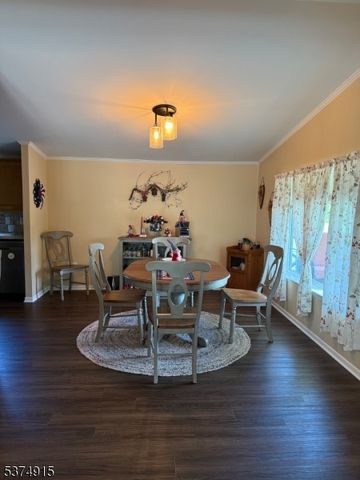 7 Rosewood Ter, White Twp., NJ 07823