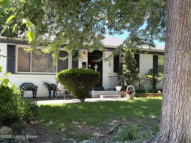 4717 Idle Hour Dr, Louisville, KY 40216