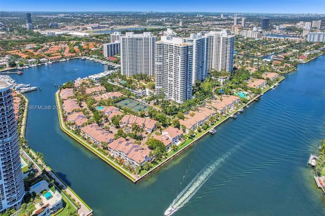 21050 Point Place 3104, Aventura, FL 33180