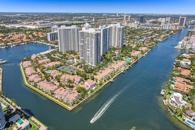 21050 Point Place 3104, Aventura, FL 33180