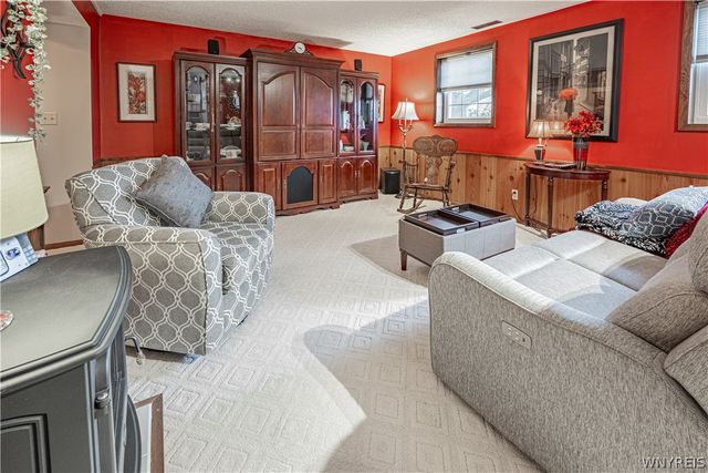 604 Wurlitzer Drive, North Tonawanda, NY 14120