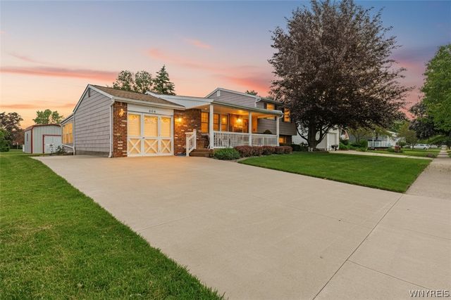 604 Wurlitzer Drive, North Tonawanda, NY 14120