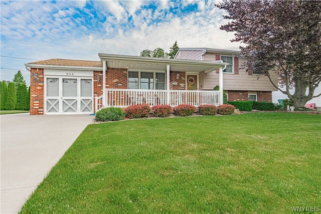 604 Wurlitzer Drive, North Tonawanda, NY 14120
