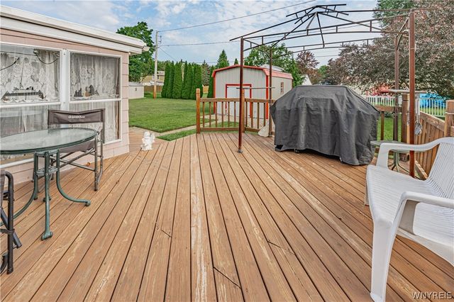 604 Wurlitzer Drive, North Tonawanda, NY 14120