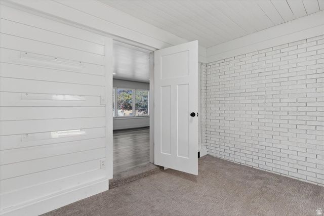 5564 S 2425 W, Roy, UT 84067