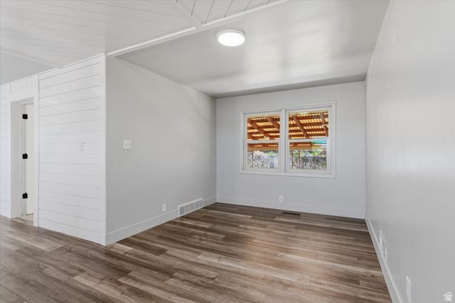 5564 S 2425 W, Roy, UT 84067