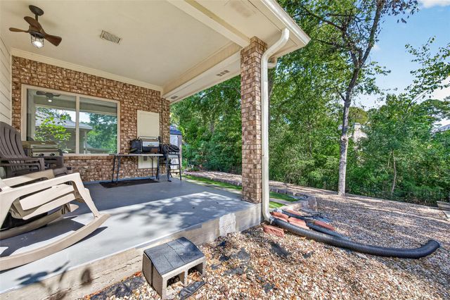 4930 Pleasure Lake Lane, Willis, TX 77318