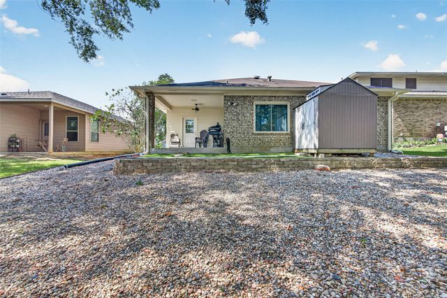 4930 Pleasure Lake Lane, Willis, TX 77318