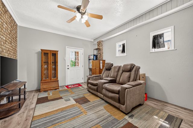 4930 Pleasure Lake Lane, Willis, TX 77318