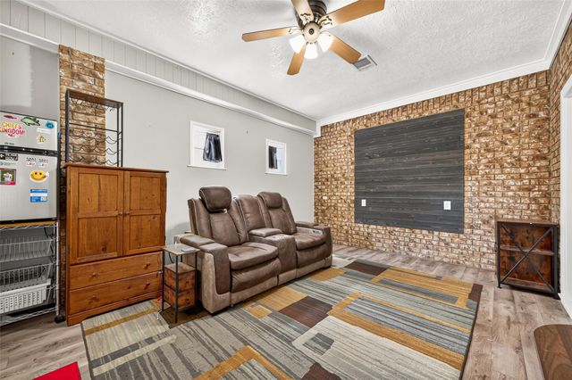 4930 Pleasure Lake Lane, Willis, TX 77318