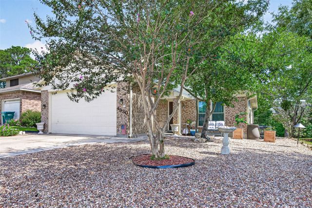 4930 Pleasure Lake Lane, Willis, TX 77318