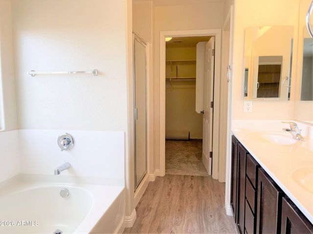 7826 S Peppertree Drive, Gilbert, AZ 85298
