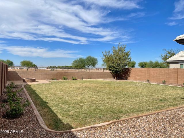 7826 S Peppertree Drive, Gilbert, AZ 85298