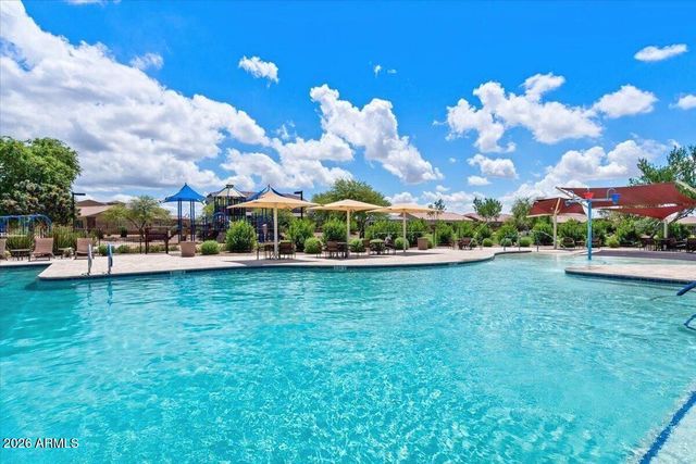 7826 S Peppertree Drive, Gilbert, AZ 85298