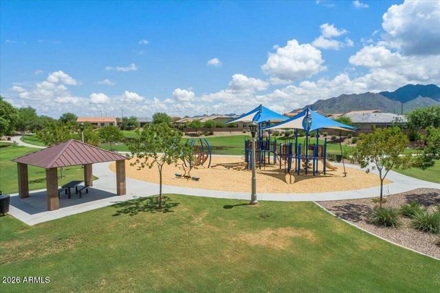7826 S Peppertree Drive, Gilbert, AZ 85298