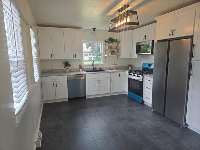 1416 E 35 Street, Erie, PA 16504