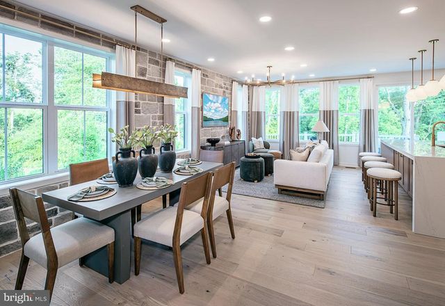 58 GRAYSON LN, Downingtown, PA 19335