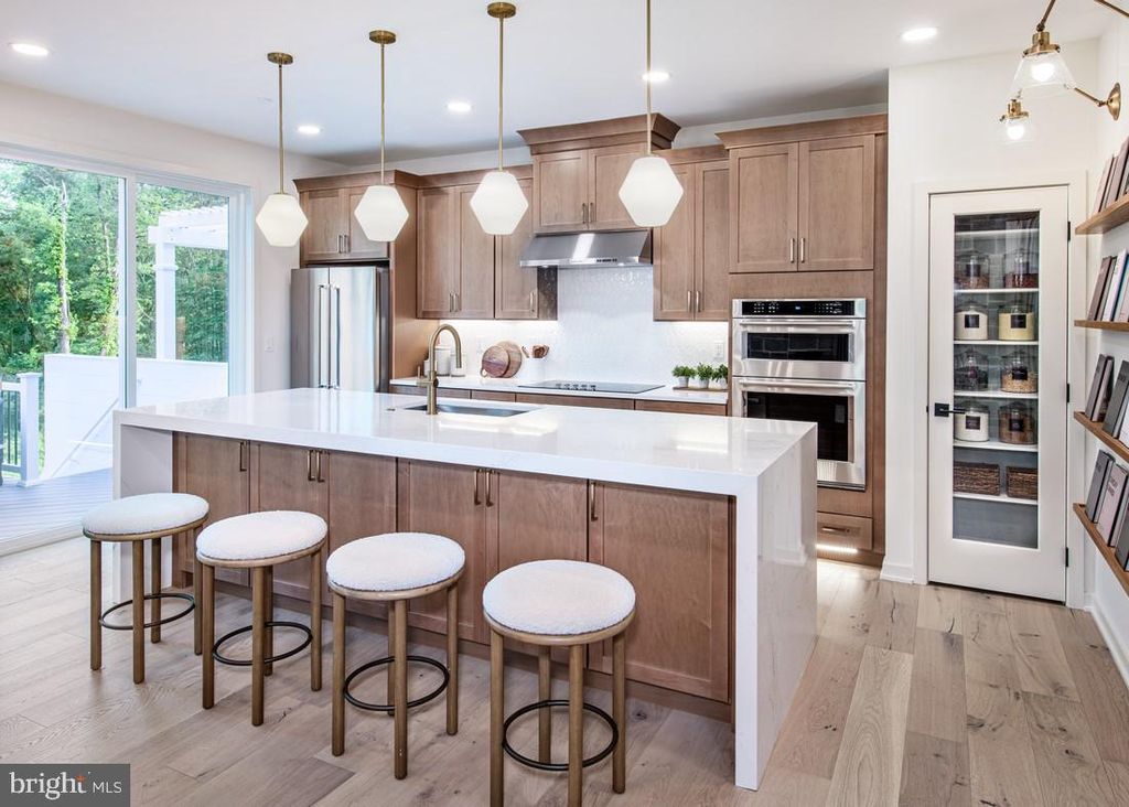 58 GRAYSON LN, Downingtown, PA 19335